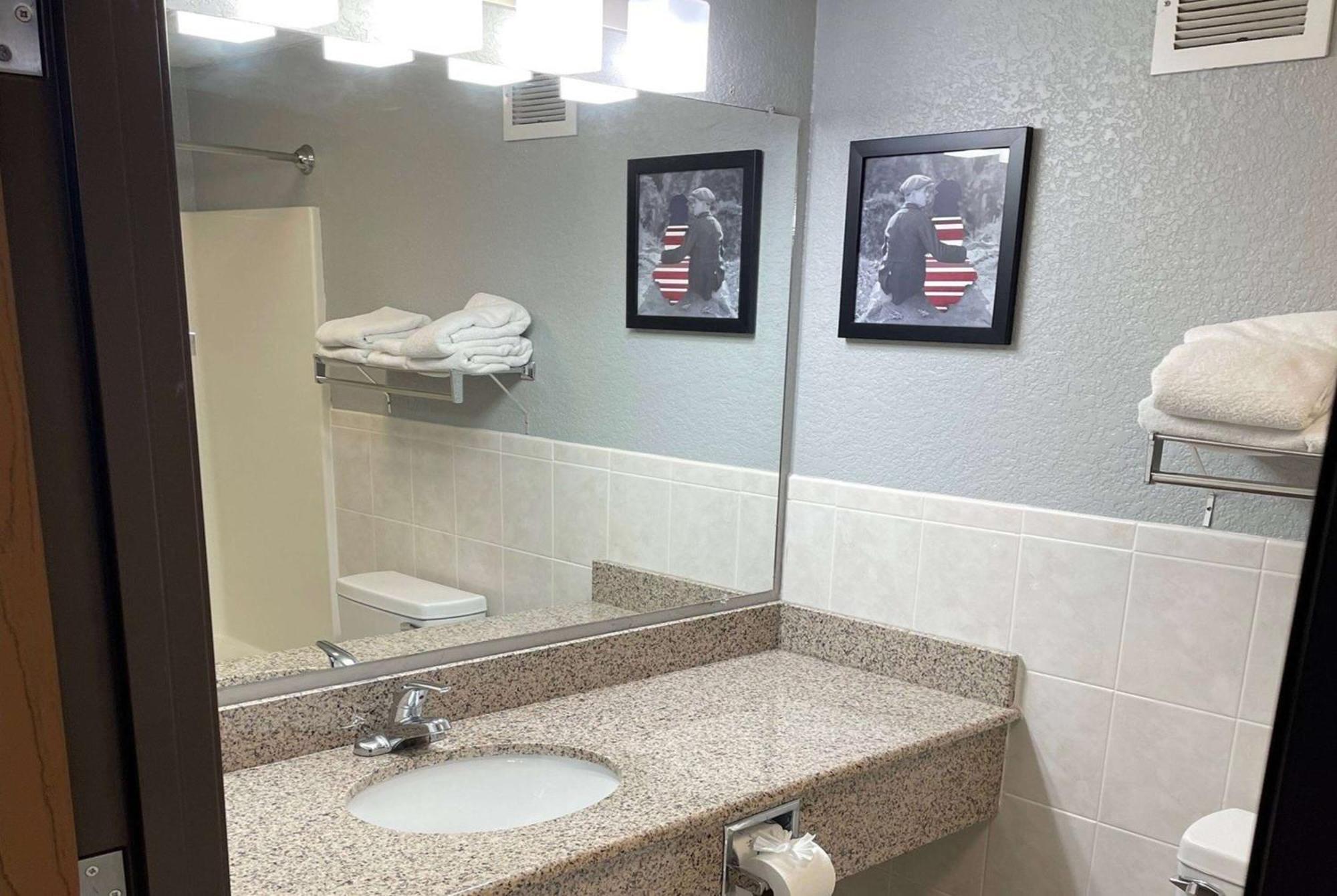 Americinn By Wyndham Ankeny/Des Moines Екстер'єр фото