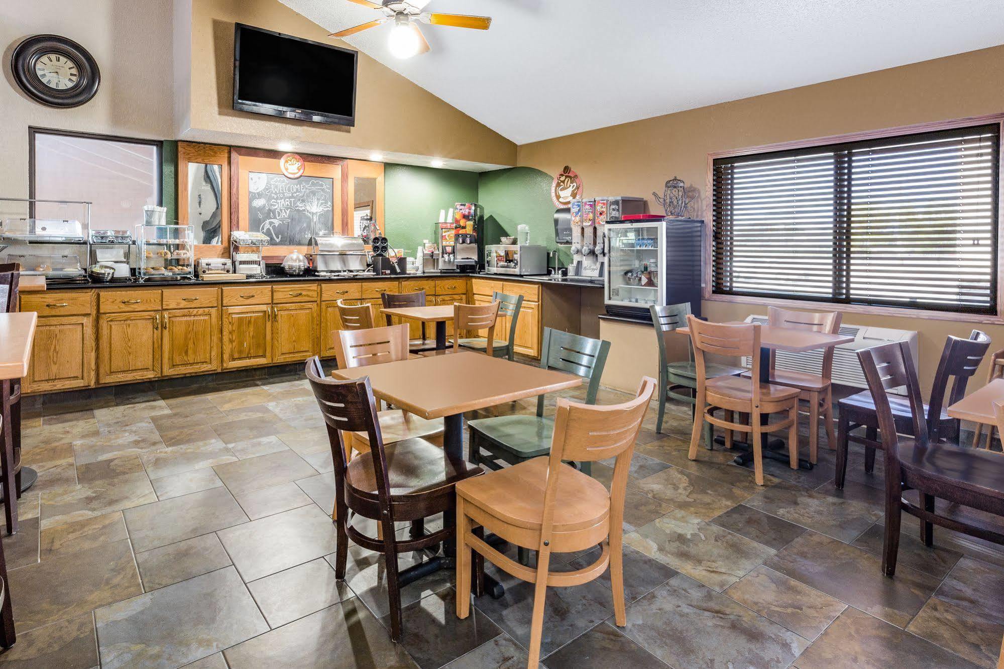 Americinn By Wyndham Ankeny/Des Moines Екстер'єр фото
